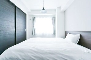 1 غرفة نوم ومكتب ومكواة/لوح كي وواي فاي مجانًا