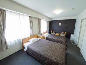 1 slaapkamer, een bureau, een strijkplank/strijkijzer, gratis wifi