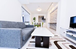 TV - 2054Sapporo3 bed roomsUp to 10pplParkingWifi - GLASS Yamahana EAST Room 402 / Sapporo Hokkaidō (Sapporo)