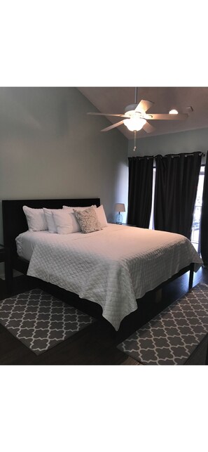 2 bedrooms, desk, iron/ironing board, travel crib