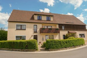 Imagen sin descripción, 2 de 17, botón