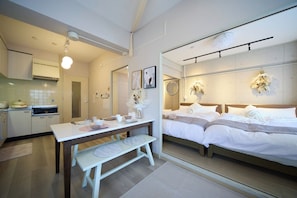 2 bedrooms, iron/ironing board, free WiFi, bed sheets