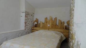 2 slaapkamers, een bureau, geluiddichte muren