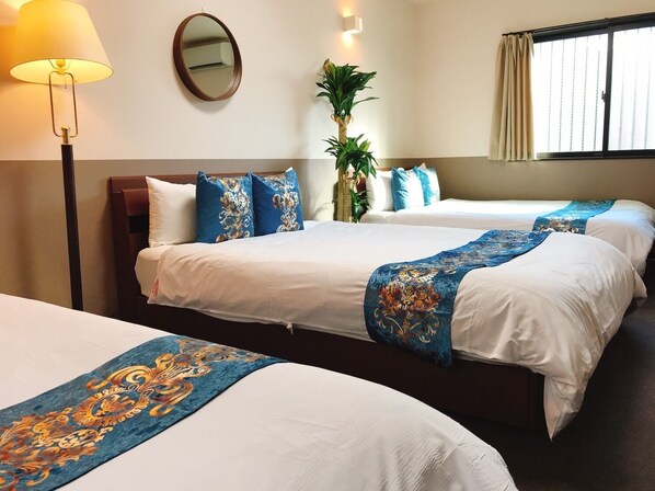 1 bedroom, desk, free WiFi, bed sheets
