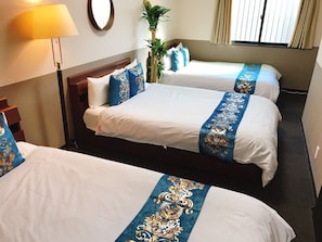 1 bedroom, desk, free WiFi, bed sheets
