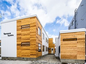 المنشأة من الخ�ارج