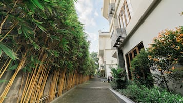 入口