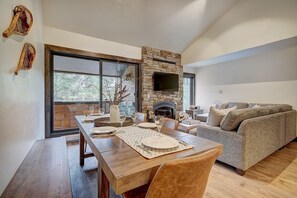 Condo, 2 habitaciones | Restaurantes