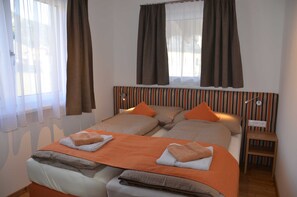 2 bedrooms, travel crib, WiFi, bed sheets