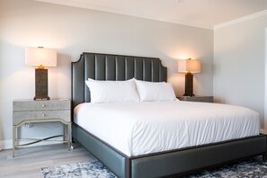 2 habitaciones, cortinas blackout y tabla de planchar con plancha 