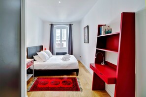 2 habitaciones, tabla de planchar con plancha y wifi gratis 