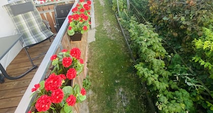 NEW! Vacation apartment "Schwarzwaldblick2" 65sqm with balcony 2-4pers.+baby crib