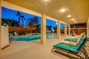 Outdoor pool, a heated pool - Vacation Ready 4 Bed/3 Bath with a Heated Pool & Spa (Henderson)