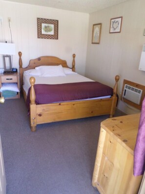 Standard Double Room, 1 Queen Bed, Mountain View