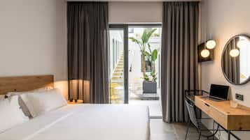 Svit Deluxe - utsikt mot trädgården | Sängtillbehör av högsta kvalitet och minibar