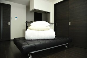 1 bedroom, iron/ironing board, free WiFi, bed sheets - 1828 Sapporo Near Maruyama Zoo Home WiFi - Suncourt Maruyama Garden Hills Room 802 / Sapporo Hokkaidō (Sapporo)