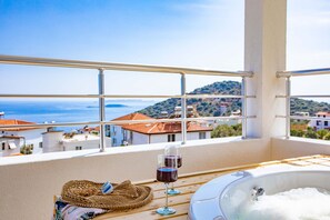 Premium Condo, 1 Bedroom, Sea View | Teres/patio