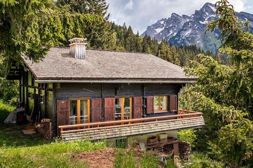 Large Chalet La Clusaz, 5 bedrooms, 12 people. Ideal families