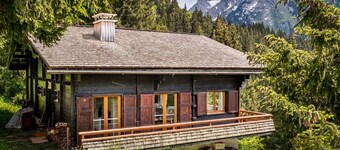 Large Chalet La Clusaz, 5 bedrooms, 12 people. Ideal families