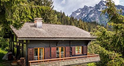 Large Chalet La Clusaz, 5 bedrooms, 12 people. Ideal families