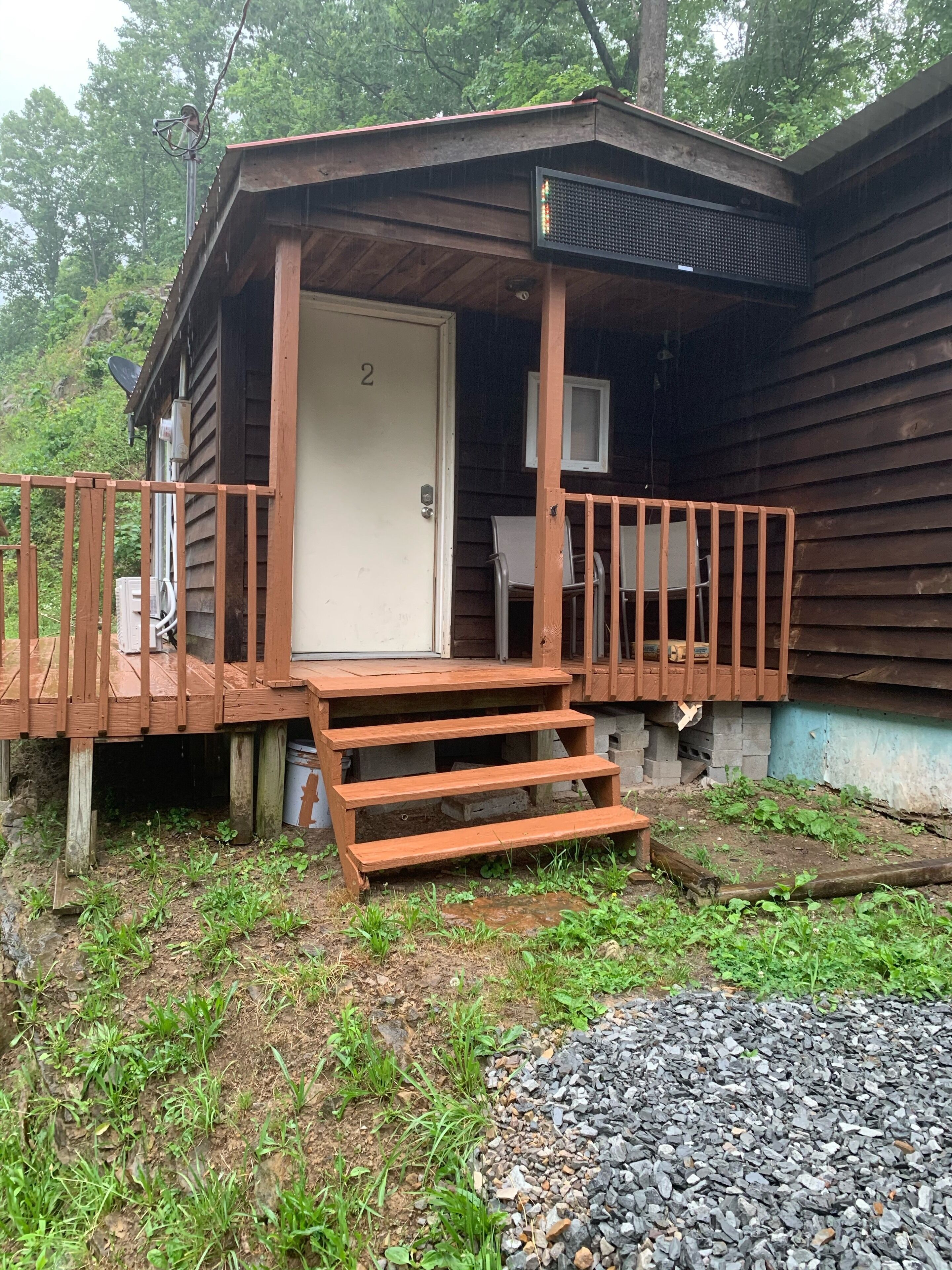 Jmeez cabin rentals 