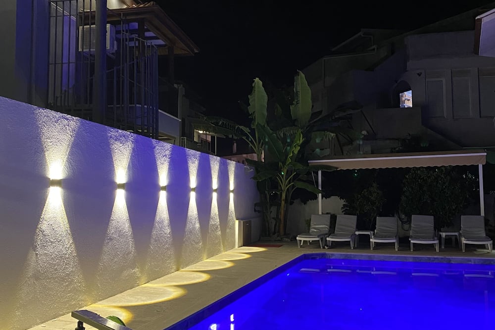 Iberia Villas