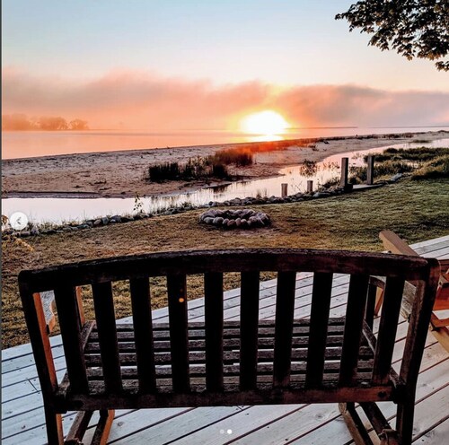 Need a latitude adjustment? Come spend some time at our cozy house on the bay. 