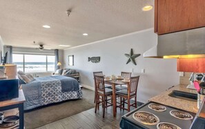 Iron/ironing board, WiFi, bed sheets - Top Floor Oceanfront Suite - Pool and Sauna - Sleeps 4! (Lincoln City)