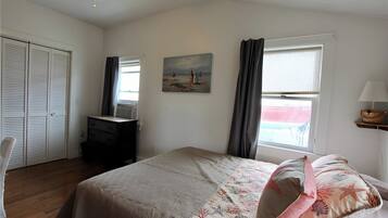 1 bedroom, iron/ironing board, WiFi