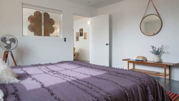 2 bedrooms, desk, iron/ironing board, free WiFi