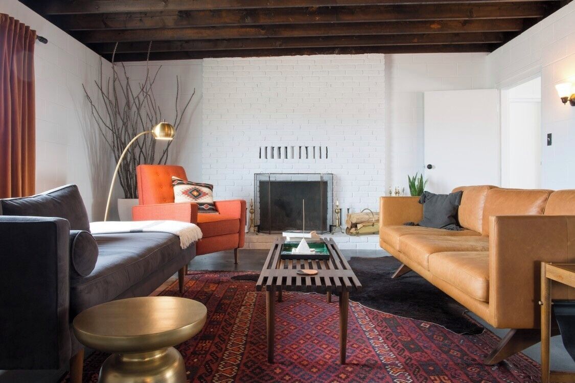 Smart TV, fireplace, DVD player