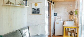 Tiny House am Fluss für Zwei