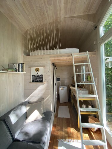 Tiny House am Fluss für Zwei