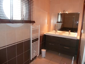 Ensemble douche/baignoire, baignoire Ă jets