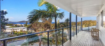 Island View - 80 Lentara St - Large Family Home, Pool, WIFI and Sweeping Views of Fingal