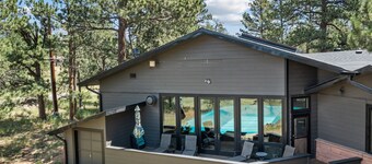 Panorama Vacation Home by Estes Park Homes by RedAwning
