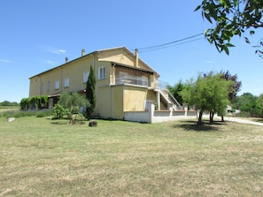 Exterior - Gite Le Christol between Gard and Ardèche (Saint Victor de Malcap)