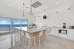 Fridge, microwave, oven, stovetop - Remodeled Beachfront Penthouse with Ocean Views for Miles! Community Pool & Beach Access! (South Padre Island)