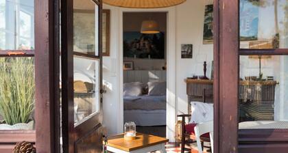 Villa Arcachonaise, located in the second row from the pool, just a few meters from the beach