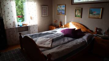 2 habitaciones, tabla de planchar con plancha y wifi gratis