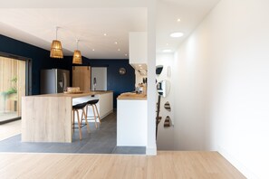 Interior - Magnificent new 9-person villa 150 m from the ocean (Hourtin)