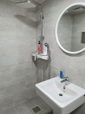 Shower, free toiletries, hair dryer, bathrobes