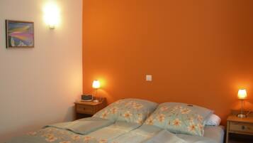 1 bedroom, WiFi, bed sheets, wheelchair access