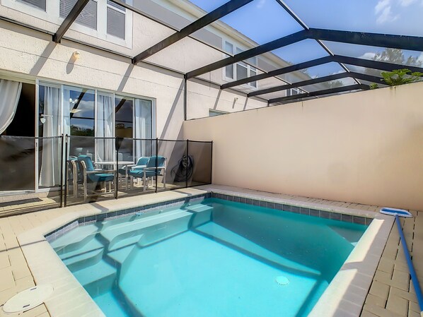 Beheizter Pool