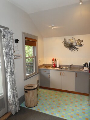 Fridge, microwave, stovetop, electric kettle