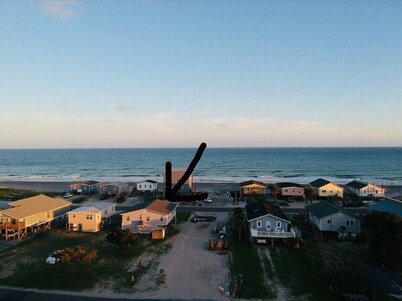 Loving the Lazy Lookout ⚓️Beachview/Access and Pet Friendly⚓️4BR,  2 BA 