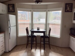Dining - Clean and Cozy Home Away from Home! (Stanley)
