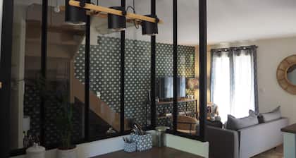 House with outdoor swimming pool in Saint Rémy de Povence