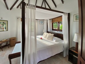 1 bedroom, in-room safe, internet, bed sheets