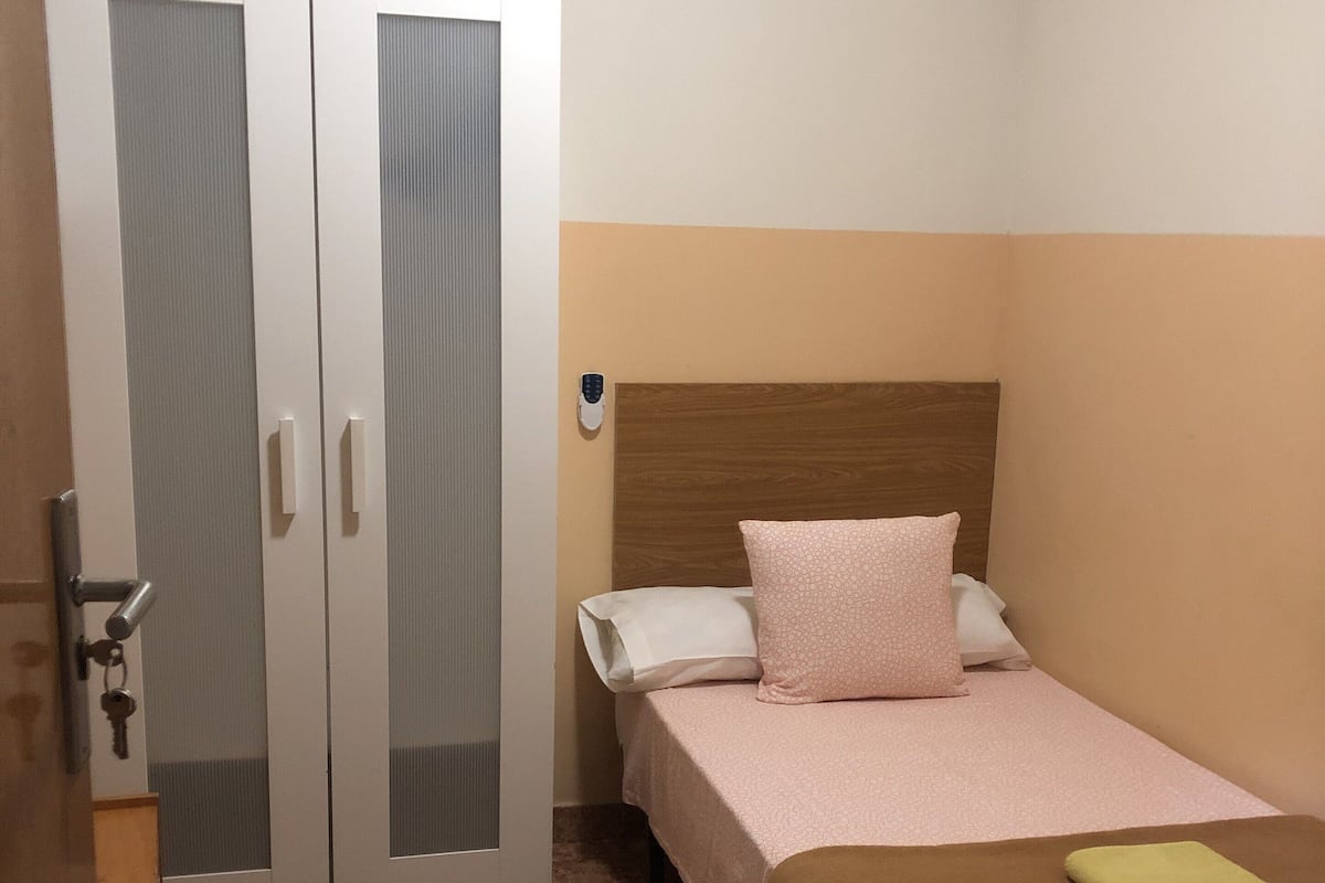 Habitación individual económica, baño compartido | Wifi gratis